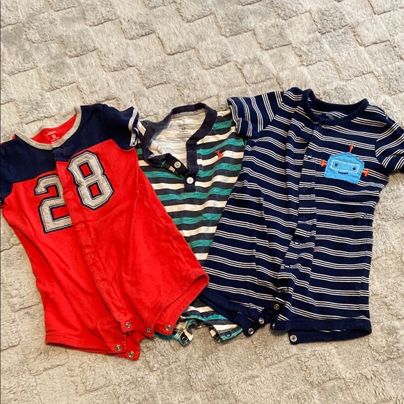 Set of Eight Baby Rompers - Picture 4 of 5